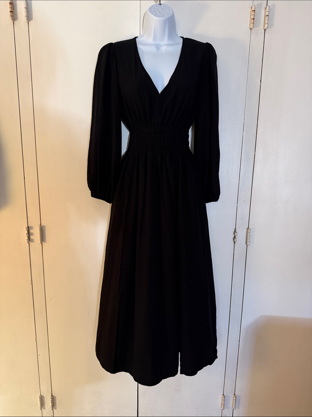 GAP Black V-Neck Long Sleeve Maxi Dress